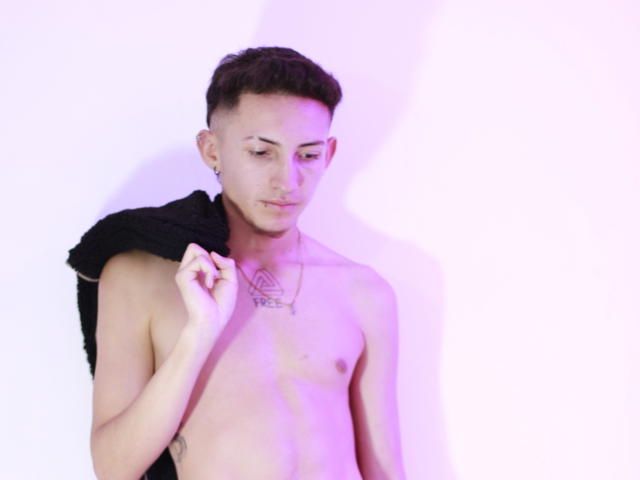 SweetsHotX - Live sex cam - 13431404