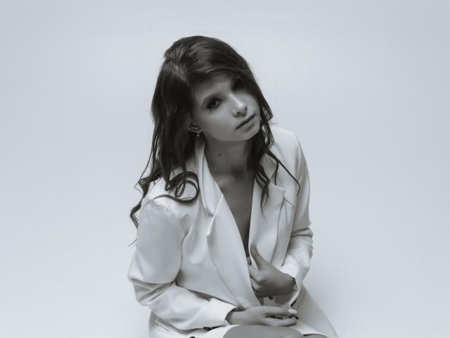 AudreyBarlow - Live sex cam - 13441660