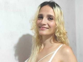 HarleyJune - Live sexe cam - 13447080