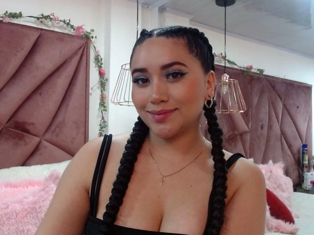 DaphneTaylor - Live sex cam - 13450492