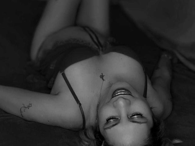 SandyMedina - Live sex cam - 13453456