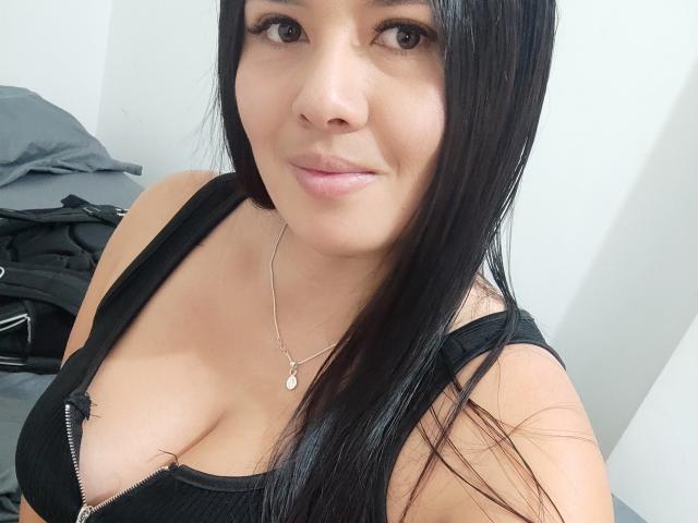 AshleyKatelyn - פורנו בשידור חי ומצלמת סקס - 13463424