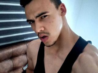 EmilianHot - Sexe cam en vivo - 13470844