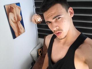 EmilianHot - Sexe cam en vivo - 13470860