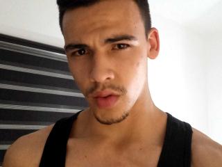 EmilianHot - Sexe cam en vivo - 13470880