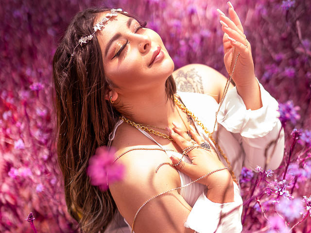 ValerySanders - Live porn &amp; sex cam - 13483008