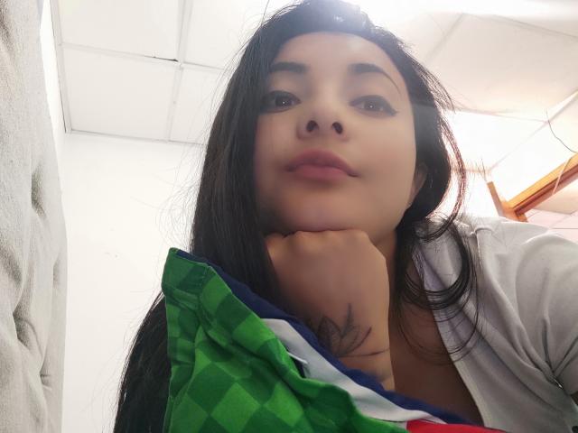 Shanaya - Live sex cam - 13484928