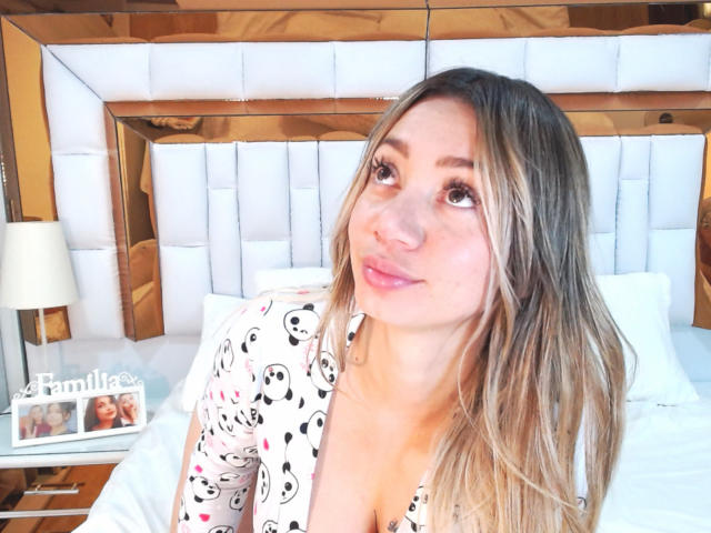 SophieDominee - Live Sex Cam - 13487972