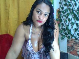 MichelleBrito - Live Sex Cam - 13489732