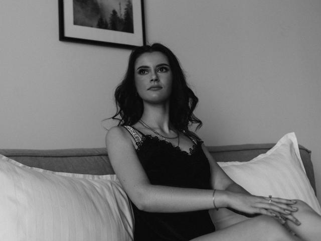 MollyTravis - Live sex cam - 13499996