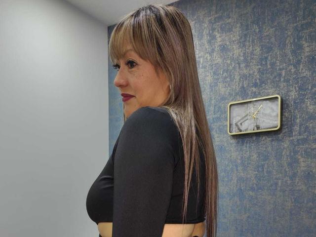 ChristinMoore - Sexe cam en vivo - 13514000