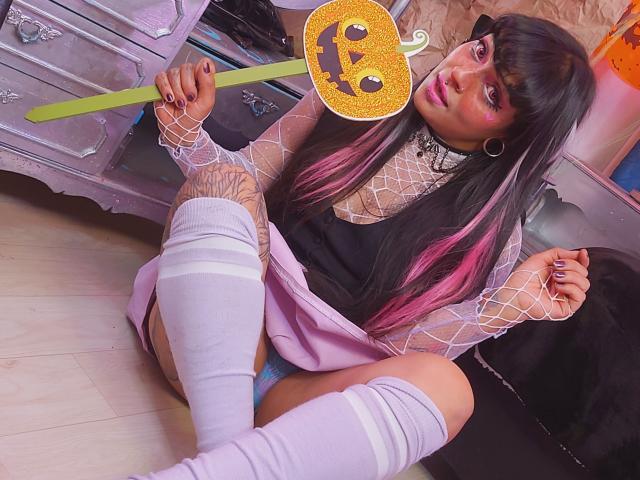 VeronaHellsing - Live porn &amp; sex cam - 13523740