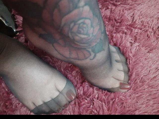 FiorellaStrong - Live Sex Cam - 13524660