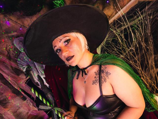 GianellaCox - Live porn &amp; sex cam - 13528596