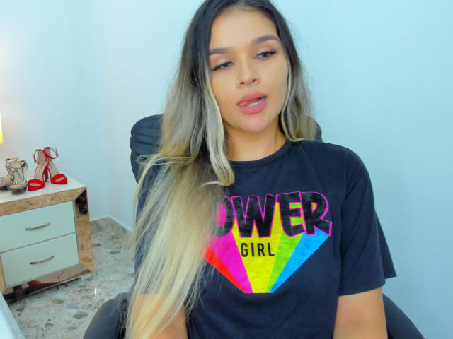 ValerieStone - Live porn &amp; sex cam - 13529852