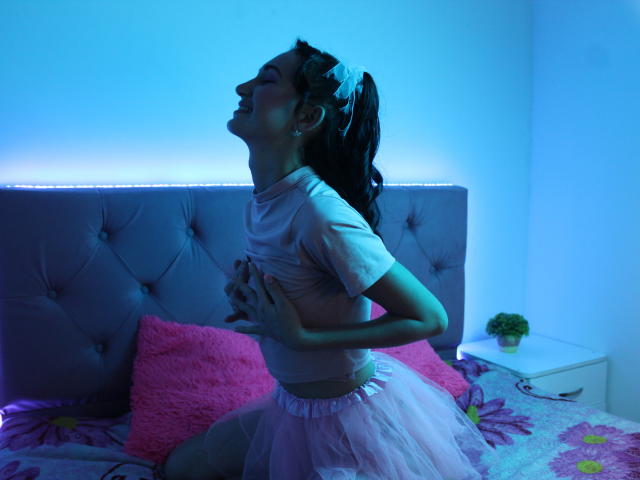 MiaBiiker - Live sex cam - 13542292