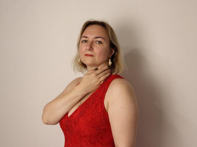 IvannaRich - Live Sex Cam - 13544340