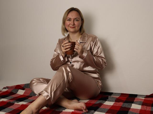 IvannaRich - Live Sex Cam - 13544468