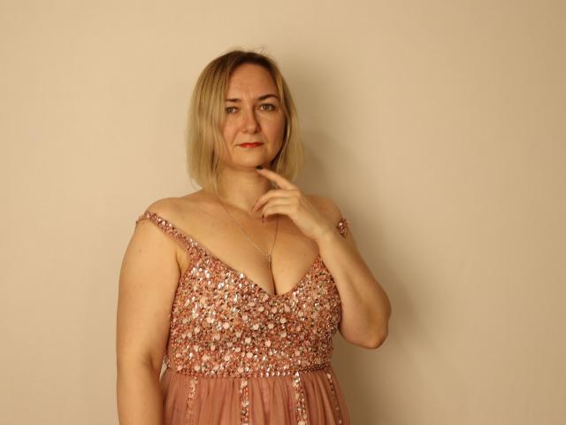 IvannaRich - Live sex cam - 13544492