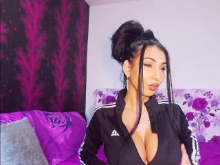 BrunetteBabe69 - Live sex cam - 13553604