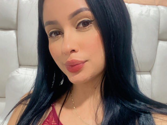 EmilyParkerr - Live porn &amp; sex cam - 13560044