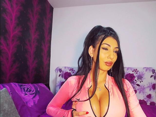 BrunetteBabe69 - Live porn &amp; sex cam - 13563404