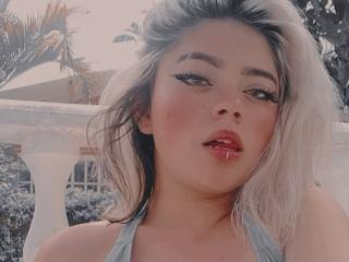 TifannyBlue - Live porn & sex cam - 13565360