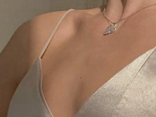 Mignonnes - Live porn &amp; sex cam - 13575316