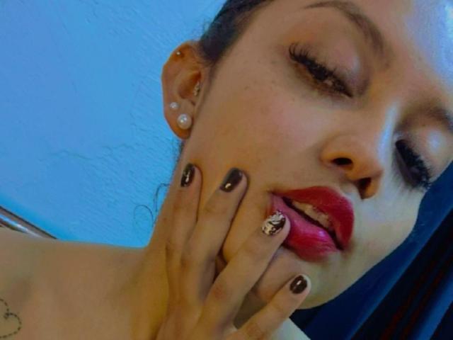LuciBrown - Live Sex Cam - 13592600