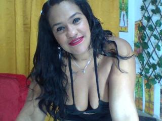 MichelleBrito - сексуальная веб-камера в реальном времени - 13593640