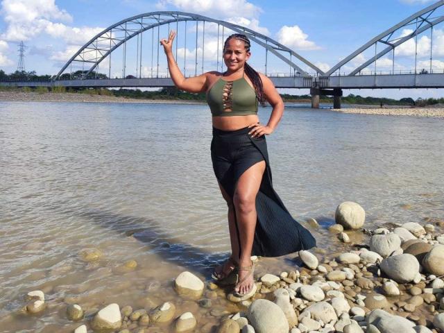 YiyaHot69 - Live porn &amp; sex cam - 13627336