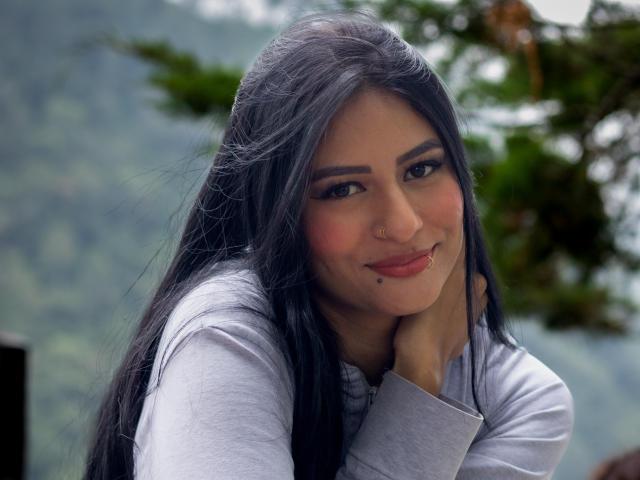 AlahiaMeyer - Live porn &amp; sex cam - 13639760
