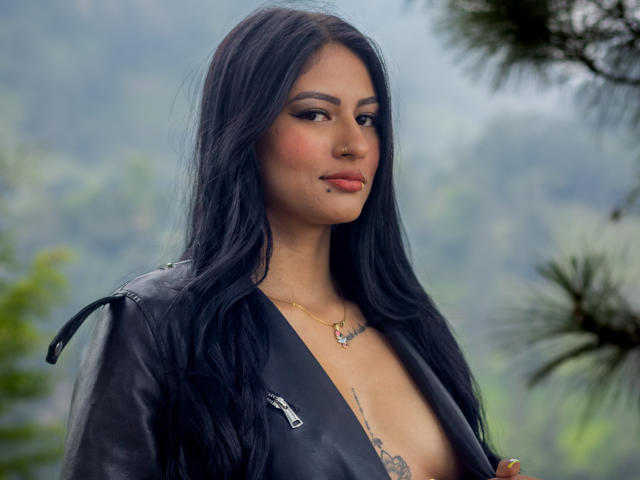 AlahiaMeyer - Live porn &amp; sex cam - 13639776