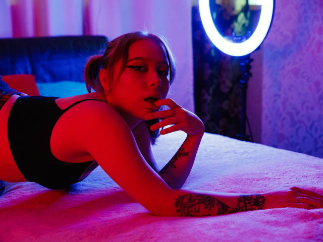 HayleyTrent - Live sex cam - 13673020