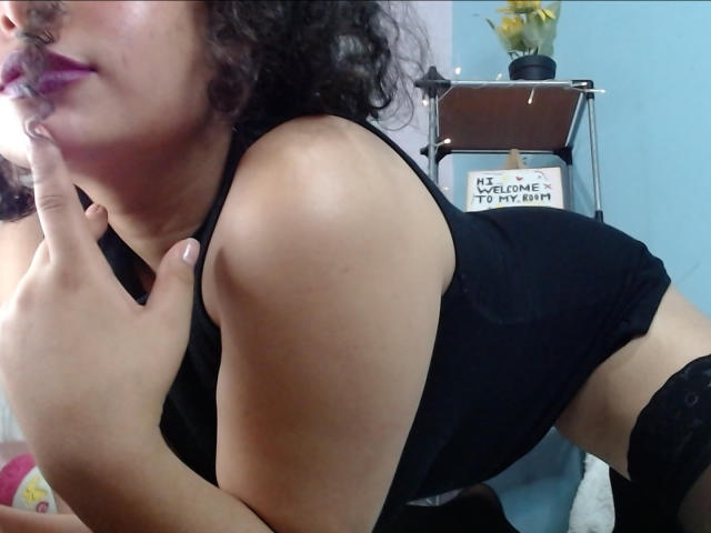 AliceMoreti - Live porn &amp; sex cam - 13685932