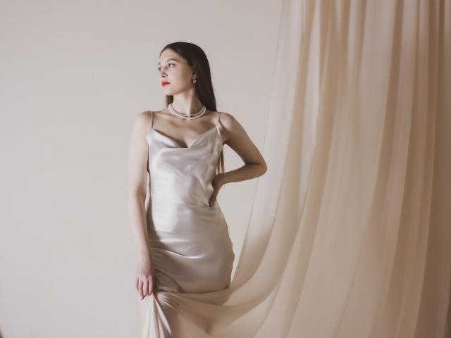 EllyCat - сексуальная веб-камера в реальном времени - 13699588