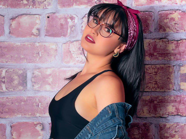 FrancheskaPierce - Live porn &amp; sex cam - 13727012