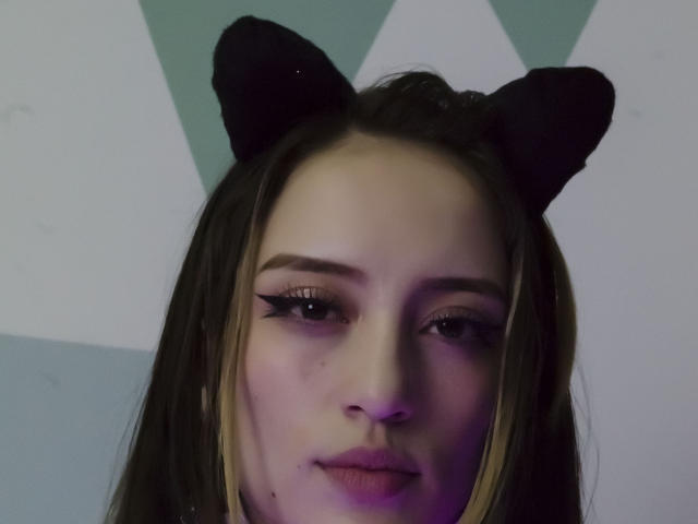 KiraSmilee - Sexe cam en vivo - 13729616