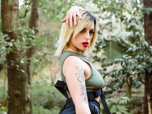 CatalinaBelo - Live sex cam - 13735372