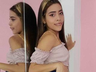 LiaJhonsom - Live Sex Cam - 13742556