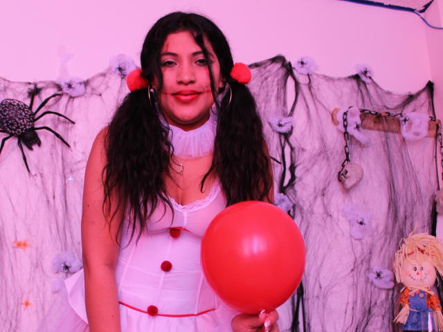 KendallSweetz - Sexe cam en vivo - 13749076