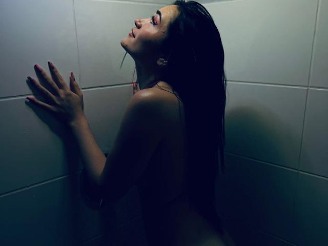 BellaClarks - Live porn &amp; sex cam - 13760156