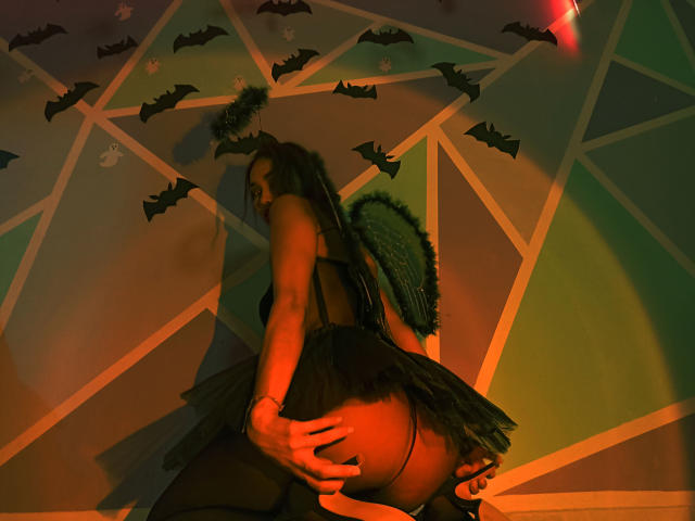 LuciaCortez - Live sex cam - 13767948