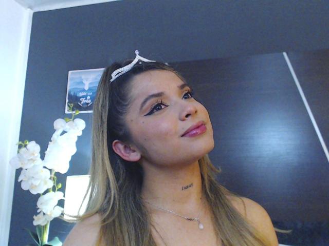 KateJolie - Live Sex Cam - 13773632