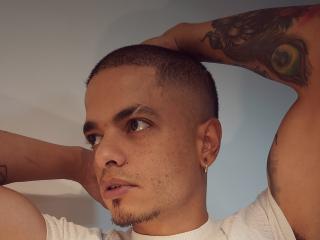 JohnyColer - Live sexe cam - 13773848