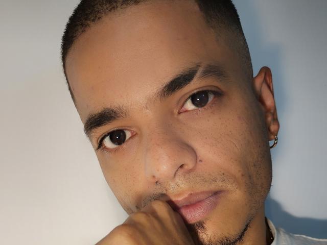 JohnyColer - Live sex cam - 13773896