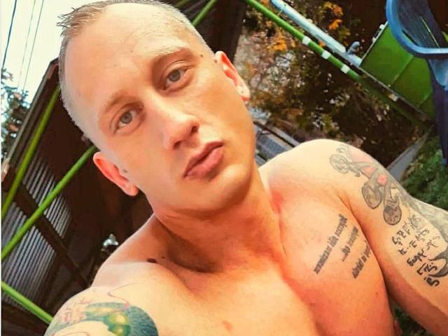 TonyLove69 - Sexe cam en vivo - 13780232