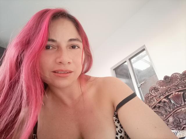 AlessiaRed - Live sex cam - 13783488