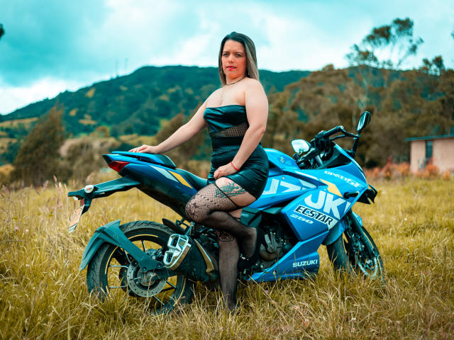 BiancaWild - Live sex cam - 13792076