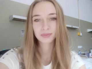 LaurieOhRose - Live sex cam - 13806760